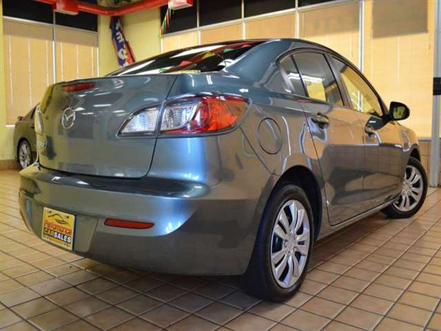 2013 Mazda Mazda3 i SV 4dr Sedan 5A